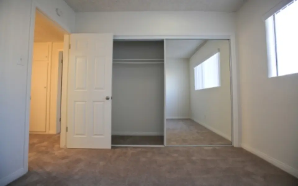 room3-960x600_c